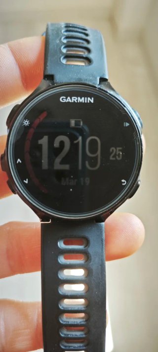 Garmin Forerunner 735XT Negro