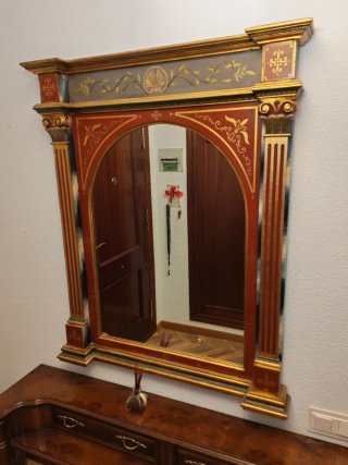 Mobile ingresso in legno e vetro