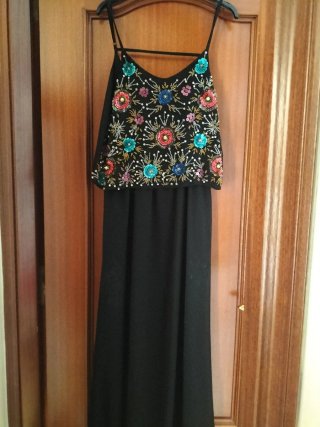 Vestido fiesta T.M-L bordado flores