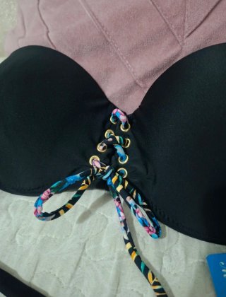 Bikini  Negro con Detalle Multicolor