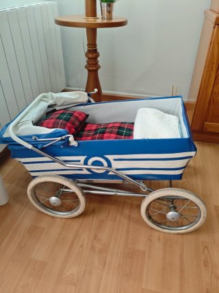 Cochecito de muñecas Jane.
