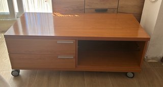Mueble TV con ruedas