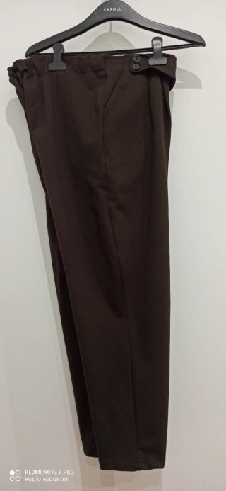 Pantalón moderno talla 52