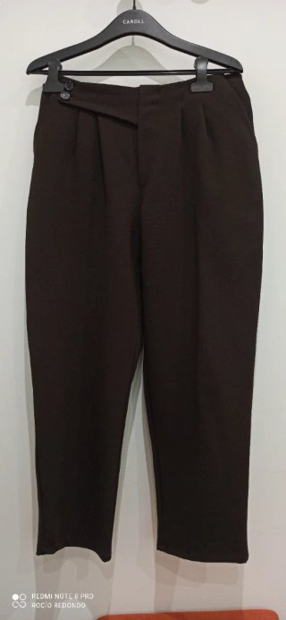 Pantalón moderno talla 52