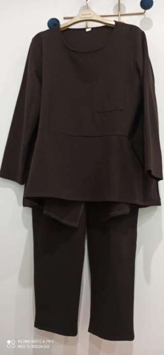Pantalón moderno talla 52