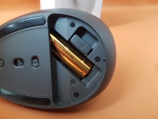 Logitech Lift Ratón Ergonómico Vertical Gris