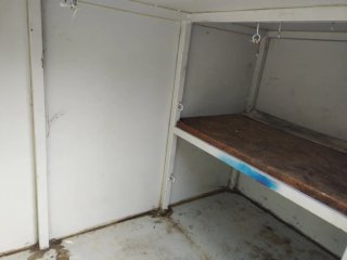 Baúl de metal inoxidable de carovana  2mx1m