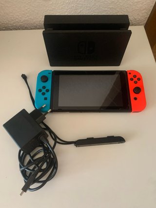 Nintendo Switch Azul y Rojo