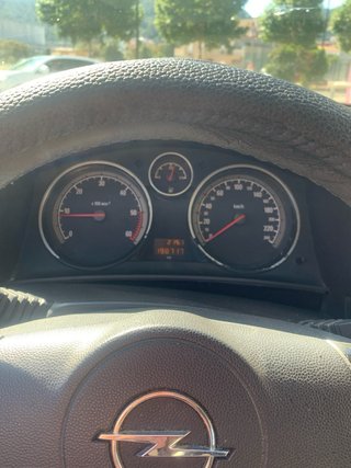 Opel Astra 2004