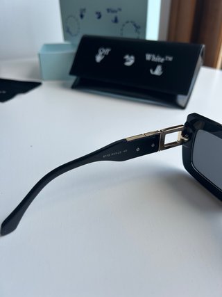 Gafas de Sol Off-White Negras y Doradas