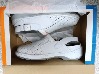 Zuecos Dian Blancos Talla 38