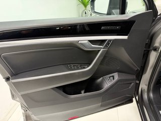 VW  Touareg 3.0TSI V6 eHybrid Elegance 4Motion