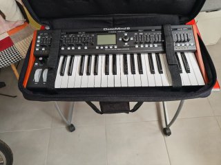 Behringer DeepMind 6 Sintetizador Analógico