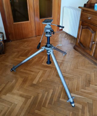 Tripode profesional GITZO con rótula R4.