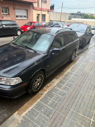 Volvo V40 2004