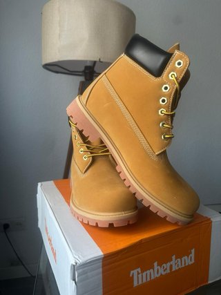 Botas Timberland Rosa y Amarillo