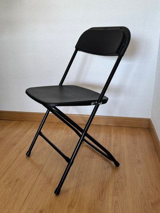 sillas plegables negras - ALQUILER
