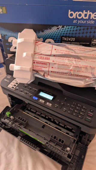Impresora Brother MFC-L2710DN + Tóner Nuevo