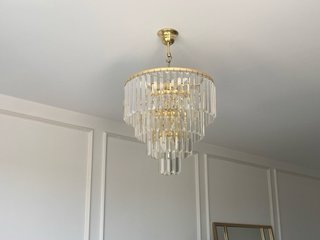 Lámpara de cristal dorada