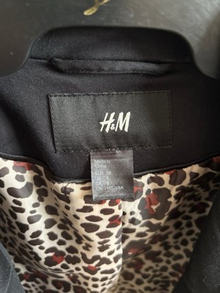 Americana H&M negra forrada