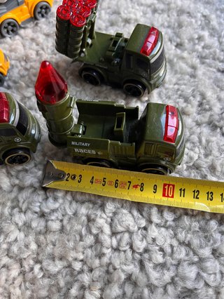 Coches Juguete Militares y Construcción