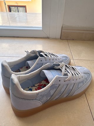 Adidas Spezial Azul y Plata edición limitada