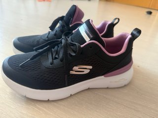 Zapatillas Skechers Mujer Negras y Rosas