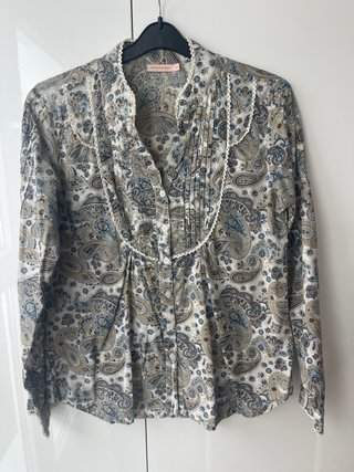 Blusa corte al pecho estampado