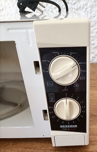 MICROONDAS SEVERIN 700 & GRILL FUNCIONA PERFECTO.