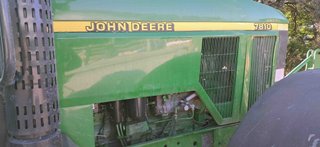 Tractor John Deere 7810.