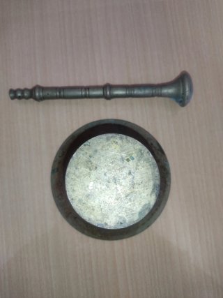 Antiguo almirez de farmacia de bronce finales XIX
