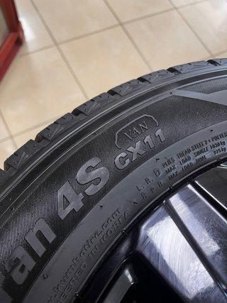 Llantas ford transit