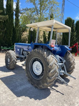 Tractor Ebro 6070