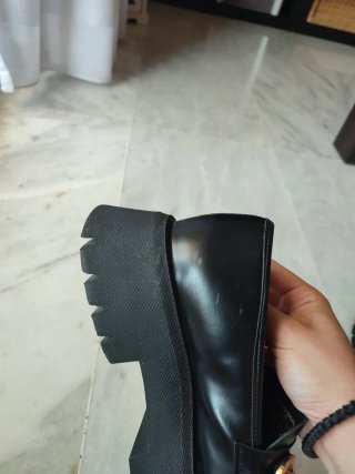 Mocasines piel plataforma Zara negros mujer