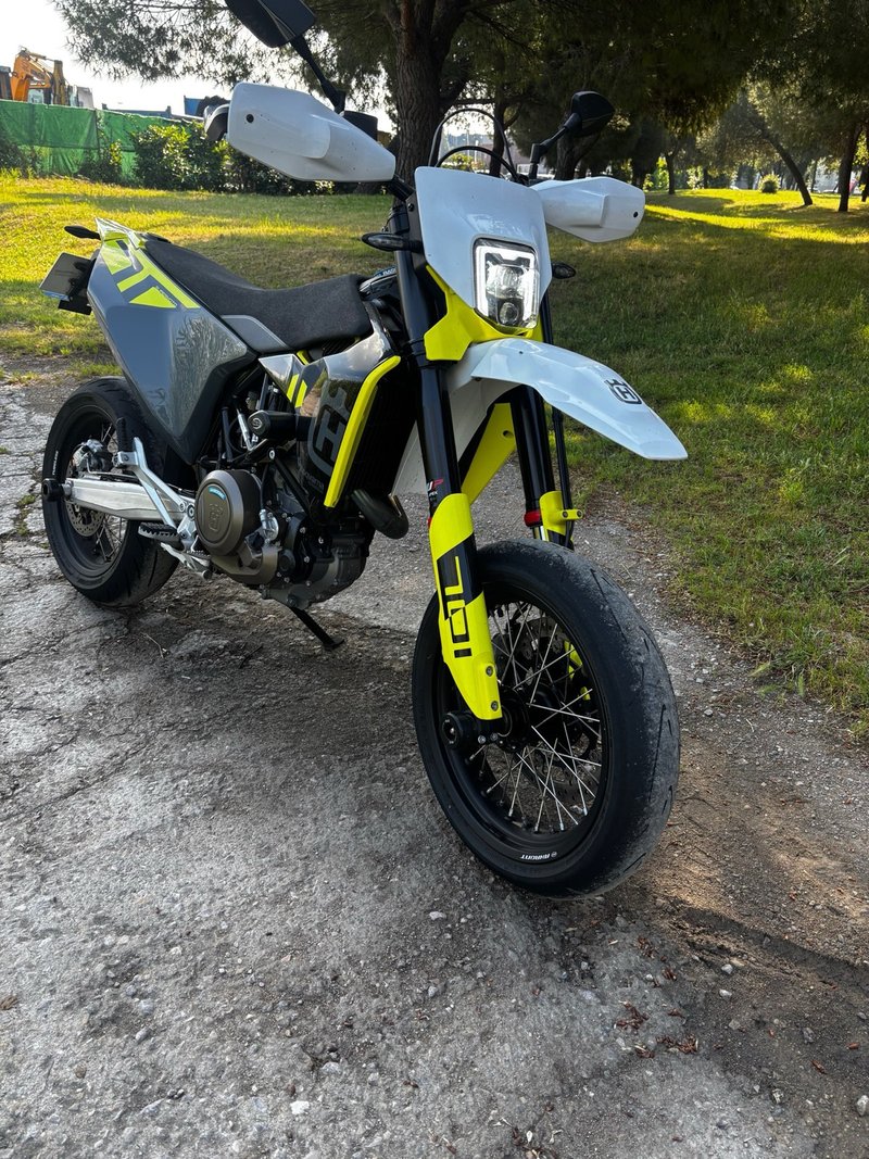 Husqvarna 701 SM Supermotard