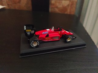 Coche de escala 1/43 Ferrari 156-85