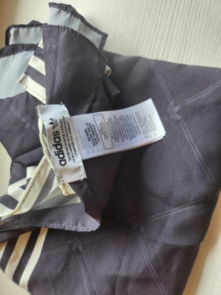 Pañuelo Adidas Negro