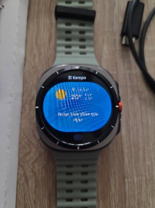 Samsung Galaxy Watch Ultra con caja y 4 correas