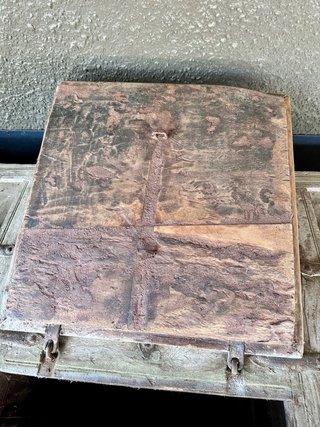 Baul / coffre antiguo madera y bronce del fin 1800