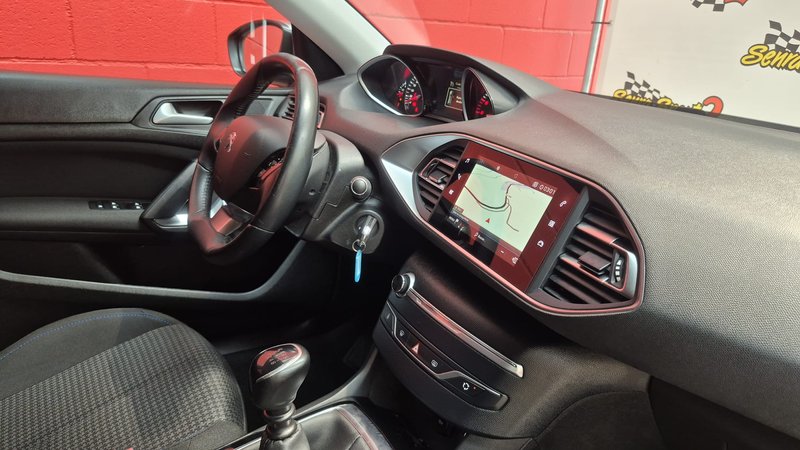 Peugeot 308 2021, foto 12