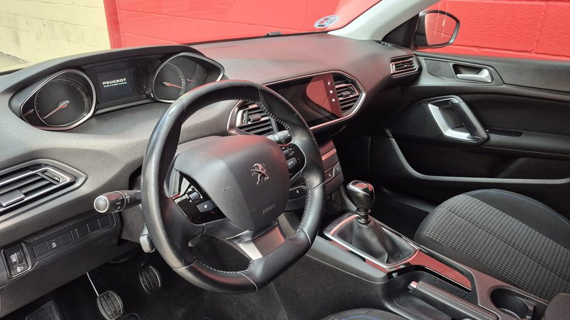 Peugeot 308 2021, foto 15