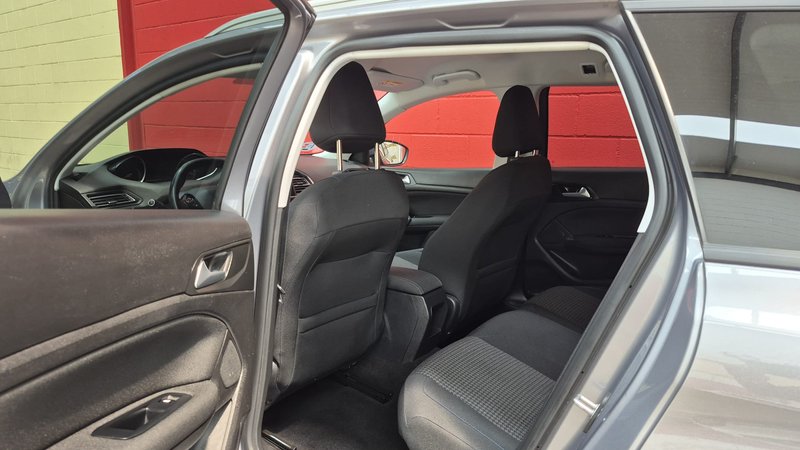 Peugeot 308 2021, foto 21