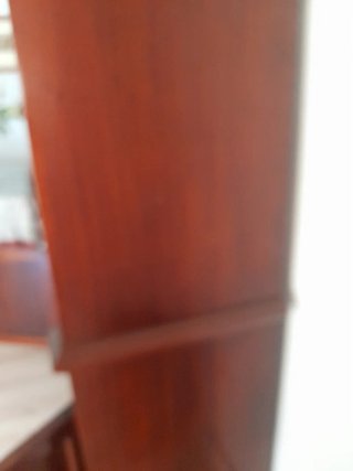 Vitrina de salón madera y cristal biselado