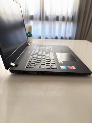 Notebook Acer TravelMate P215-53