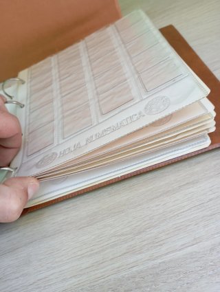 Álbum de Monedas Marrón con Caja Protectora