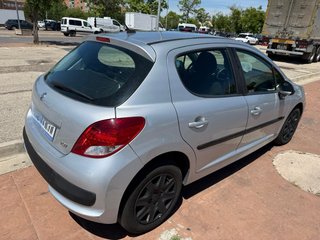 Peugeot 207 2010