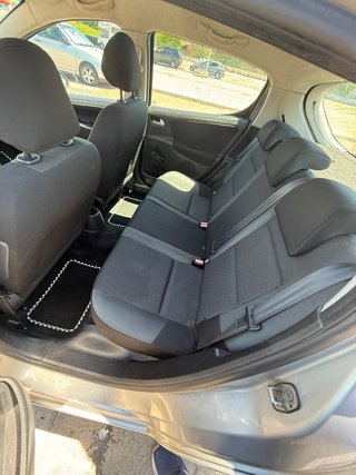 Peugeot 207 2010