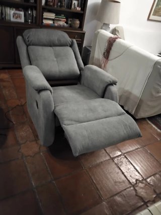Sillón reclinable eléctrico gris