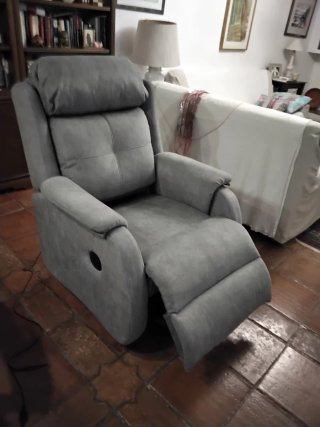 Sillón reclinable eléctrico gris