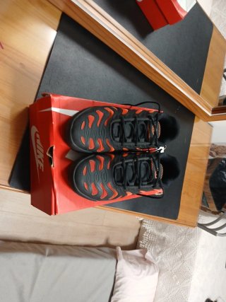 Nike Air Max Plus TN Negras Naranja
